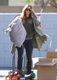 The Kardashian/Jenner girls helping out
