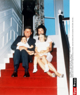 USA : JFK, Jacqueline Kennedy & childrens at the Auchincloss home, Hammersmith Farm, Newport, Rhode Island