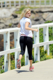 SAMARA WEAVING DOES THE BONDI TO BRONTE RUN 