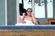 *EXCLUSIVE* Gordon Ramsay kicks back in Cabo San Lucas