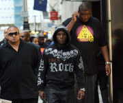 FLOYD MAYWEATHER SHOPPING IN LONDON