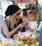 Selma Blair and Arthur have a Eventful Sunday at the Farmer's Market - Part 2