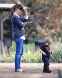 Jennifer Garner Takes Samuel To See The Horses 