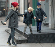 Naomi Watts Takes Her Boys To School 