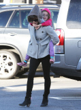 Semi-Exclusive... Jennifer Garner Takes Her Kids To Breakfast 