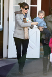 Semi-Exclusive... Jennifer Garner Takes Her Kids To Breakfast 