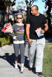 Kendra Wilkinson and Hank Baskett enjoy a lunch date at Marmalade Cafe