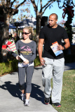 Kendra Wilkinson and Hank Baskett enjoy a lunch date at Marmalade Cafe