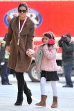 Katie Holmes arrives at school with a bundled Suri - Part 2