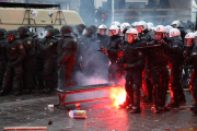 Ausschreitungen bei Demo an der Roten Flora