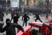 Ausschreitungen bei Demo an der Roten Flora