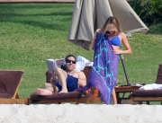 Exclusive... Sofia Vergara & Nick Loeb's Romantic Holiday Getaway Quiets Breakup Rumors - NO INTERNET USE WITHOUT PRIOR AGREEMENT 