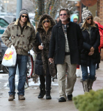 Kurt Russell & Family Doing Some Last Minute Christmas Shopping 