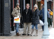 Kurt Russell & Family Doing Some Last Minute Christmas Shopping 