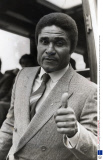 Eusebio Gives A Winning Thumbs Up For Benfica After Arriving Into Liverpool Football European Cup Final 1968