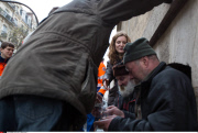 PARIS: NKM, marauding with the "protection civile"