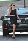 Kate Bosworth Gets Gas in Hollywood