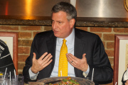 Bill de Blasio enjoys a pizza with friends