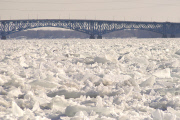 Niagara Falls partial freeze