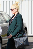 Pregnant Gwen Stefani wraps up another business meeting