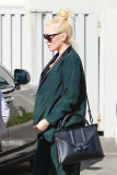 Pregnant Gwen Stefani wraps up another business meeting