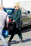 Pregnant Gwen Stefani wraps up another business meeting