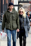 Lovebirds Dakota Fanning and Jamie Strachan makes a CVS run