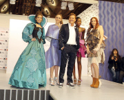 Dieter Bohlen prŠsentiert seine neue Tapetenkollektion bei der Heimtextil in Frankfurt