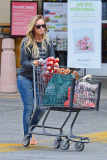 Kaley Cuoco doesn't let a sick day affect her shopping