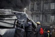 Kiev protestors at the barricades