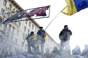 Kiev protestors at the barricades