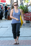 Hilary Duff makes her way to the nail salon for a Mani-Pedi