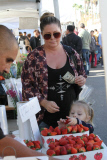 *EXCLUSIVE* Nicole Eggert stocks up on Fruits and Veggies at the Farmers Market