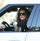 EXCL Khloe Kardashian points at a deer 