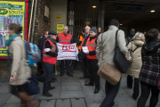 Picketline at London Bridge Station during RMT & TSSA trade unions strike in London