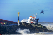 Anglet Spanish freighter Luno hits the breakwater and is split in half near Bayonne