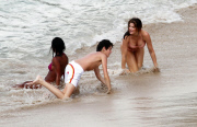 Stephanie Seymour And Kids On The Beach In St. Barts (USA AND OZ ONLY) 