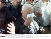 JERUSALEM : Ariel Sharon at the wailing   wall at temple mount : Ariel Sharo
