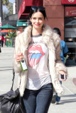 Krysten Ritter : Fresh Juice and Rolling Stones