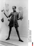 USA/New York City : Twiggy brings London MOD to the US.
