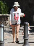 Pregnant Elsa Pataky And Daughter India Spotted Out In Malibu 