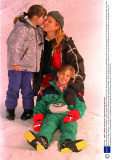 Duchess:verbier Switzerland 16feb98 - Sarah Ferguson Britain's Duchess Of York And Her Daughters Eugenie (r) And Beatrice Pose For Photographers Prior To Going Skiing On The Slopes Near The Swiss Resort Of Verbier February 16. Using Only One Ski Sti