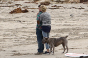 Charlize Theron and Sean Penn bring their love to the beach - Part 2