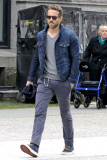 Ryan Reynolds visits his wife Blake Lively on the set of her New Movie **NO Canada, Germany, Austria**