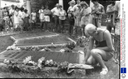 Celia Halsey Of Northampton Pays Respects At Grace Of Elvis Presley Graceland Tennessee 1987.