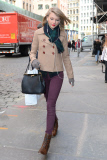 Taylor Swift Spotted Shopping in Manhattan