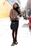 Taylor Swift shops to her own Tune