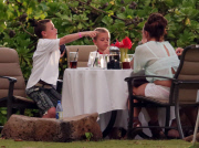 Britney Spears Enjoys A Last Hawaiian Dinner With David & Her Boys 