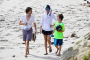 *EXCLUSIVE* Kate Hudson and Matthew Bellamy play beach soccer with Ryder **NO WEB, MUST CALL FOR PRICING**