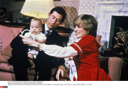 Kensington Palace : Charles and Diana with son William